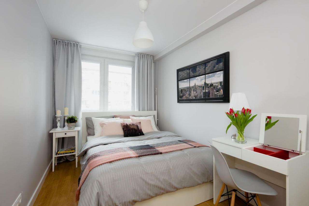 Oomph Downtown Apartment Warschau